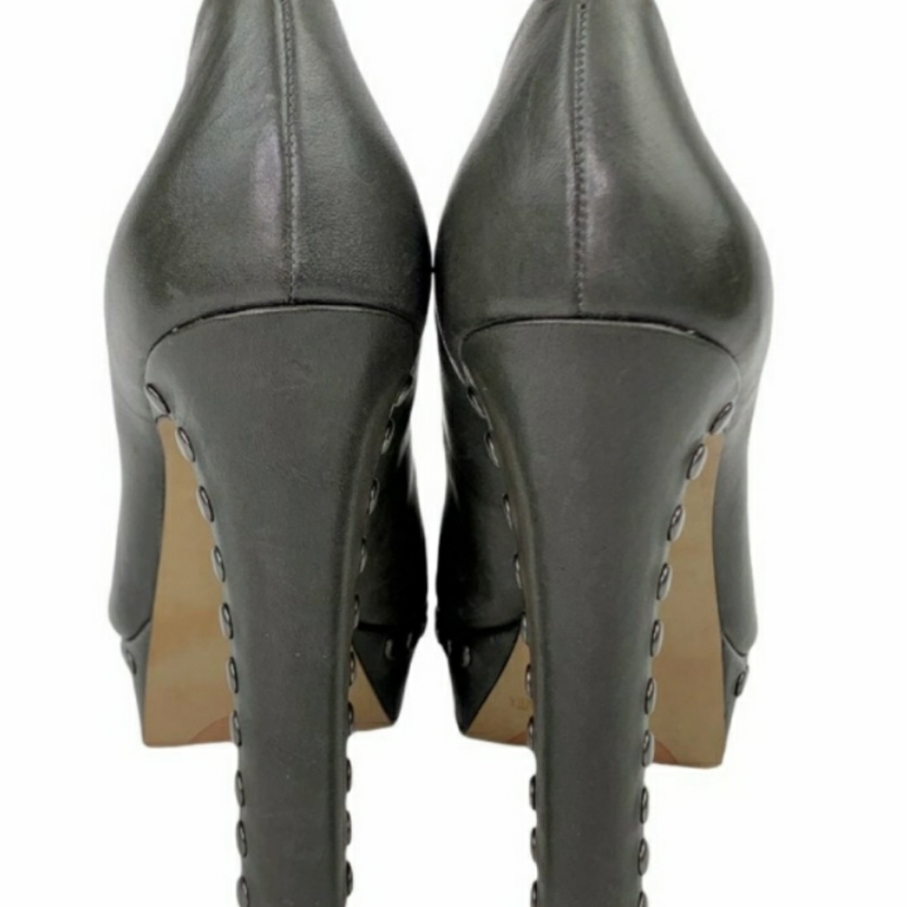 Vince Camuto Army Green Studded Heels Size 7 - Picture 3 of 3